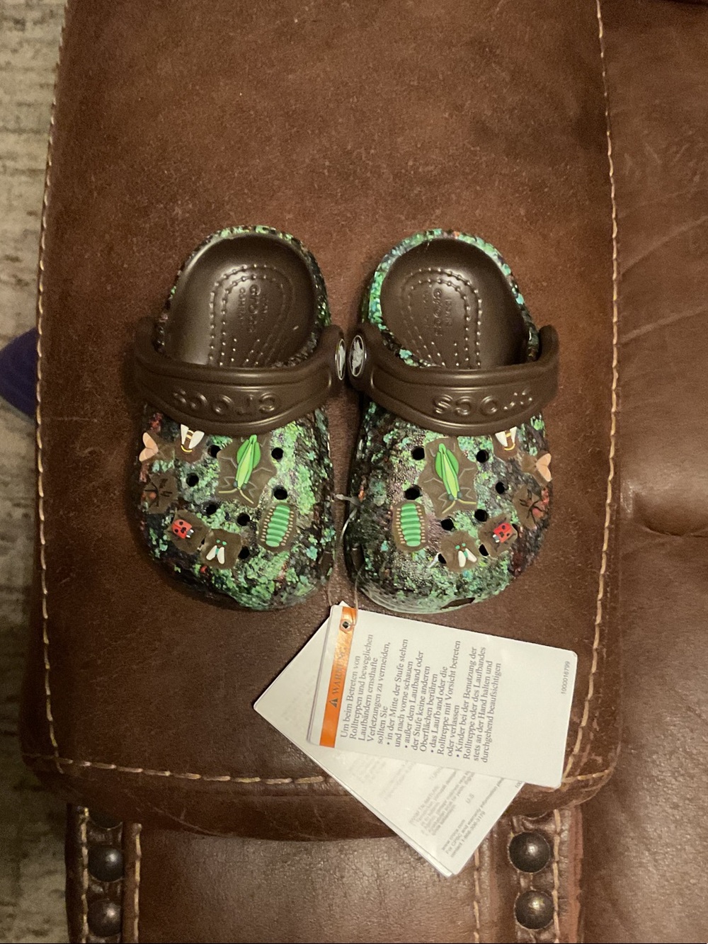 CROCS Kids Brown and Green Insect-Print Clogs size 4 infant/toddler